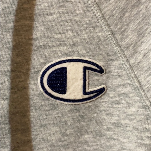 Champion hoodie - Picture 3 of 4